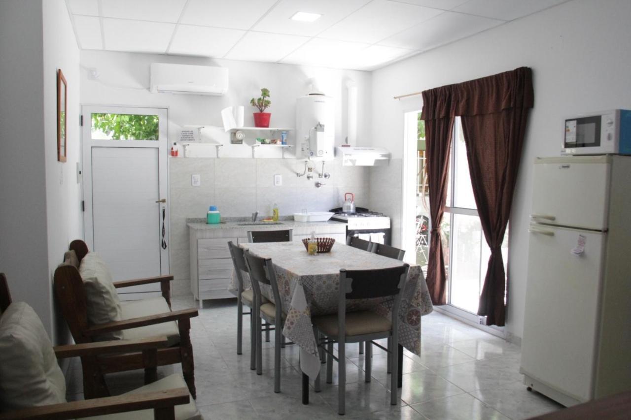 Alojamiento Sarmiento General Alvear  Extérieur photo