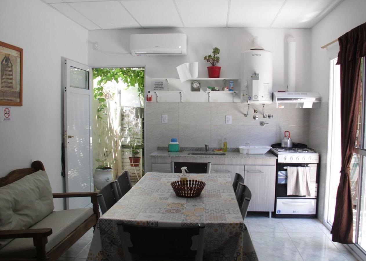 Alojamiento Sarmiento General Alvear  Extérieur photo